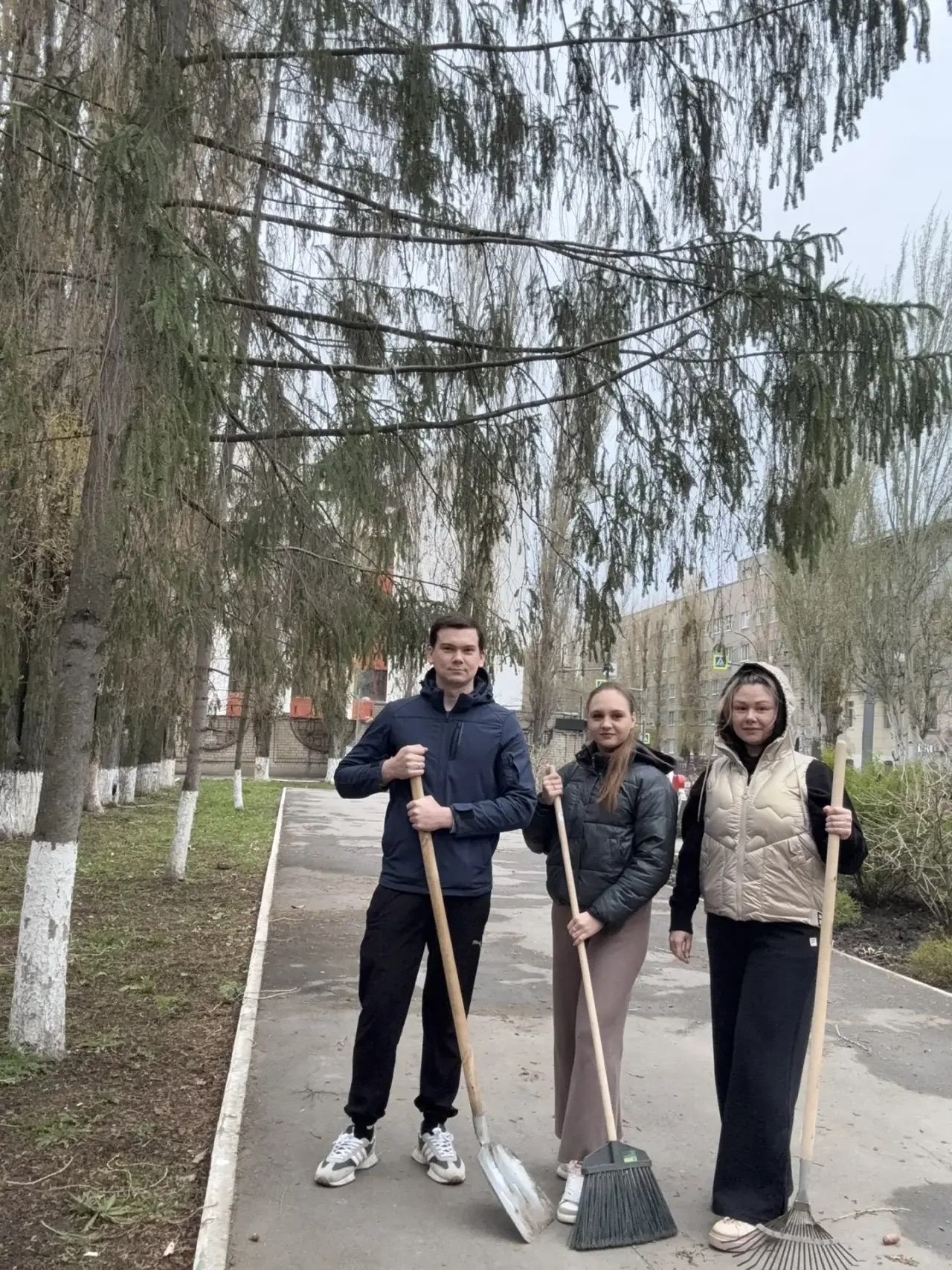 Инспекция гостехнадзора активно участвует в субботниках